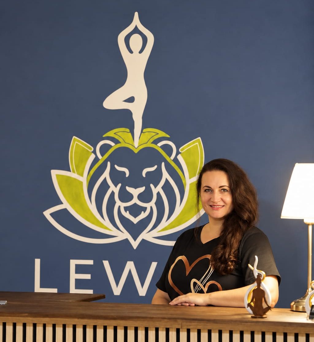 OXANA LEWEN